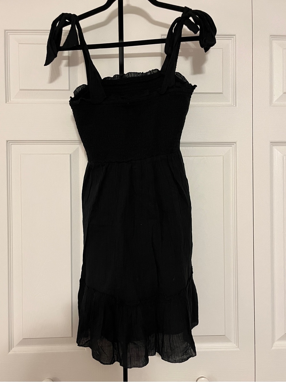 Aerie Black Tie-Shoulder Smocked Sundress